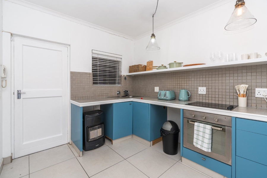 To Let 2 Bedroom Property for Rent in Green Point Western Cape